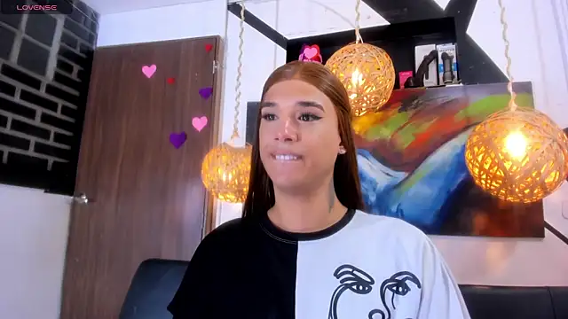 victoria aleia  online show from May 2026 09:30:02 PM