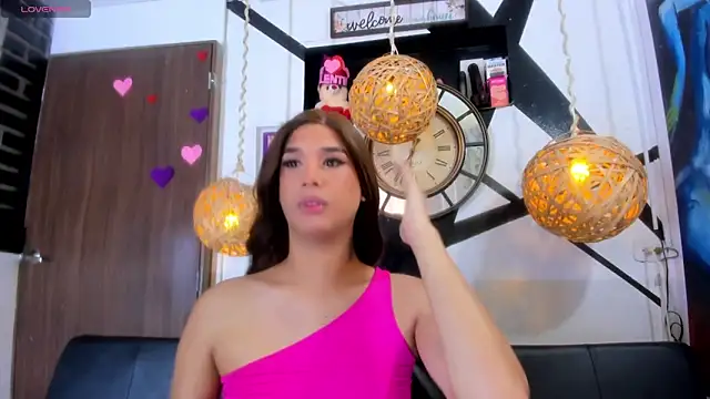 victoria aleia  online show from June 2026 10:21:02 PM