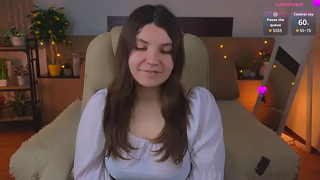 Viola  Shy online show from May 2026 07:34:02 PM
