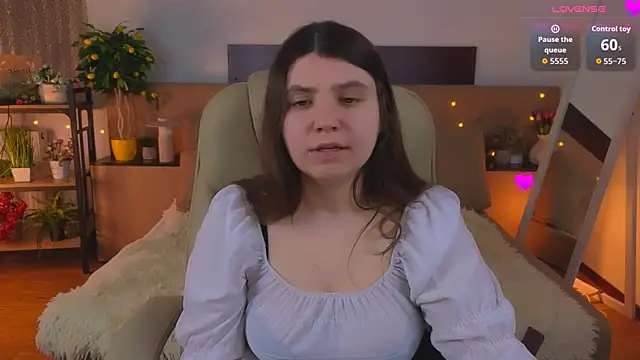 Viola  Shy online show from May 2026 08:25:02 PM