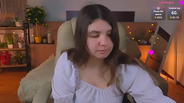 Viola  Shy online show from May 2026 09:08:01 PM