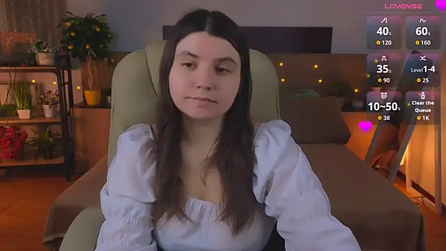 Viola  Shy online show from May 2026 09:44:01 PM
