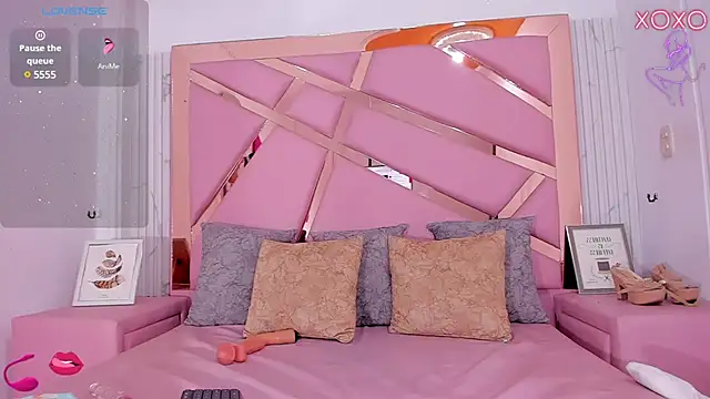 Snapshot of EmmyCruzZ chatting on January 2025 08:45:01 AM EmmyCruzZ online show from January 2025 08:45:01 AM