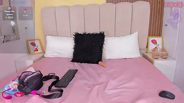 Snapshot of EmmyCruzZ chatting on February 2025 10:20:02 AM EmmyCruzZ online show from February 2025 10:20:02 AM