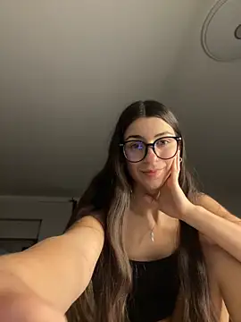 Snapshot of Wildberry_ chatting on April 2026 07:16:01 PM Wildberry online show from April 2026 07:16:01 PM