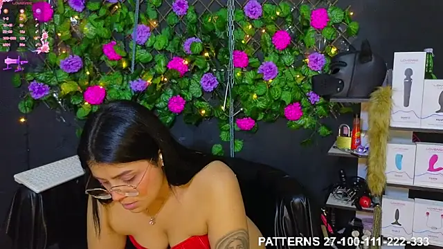 Sweett Mollyy online show from April 2026 11:04:01 PM