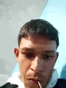 Snapshot of Leonul chatting on January 2025 07:57:01 AM Leonul online show from January 2025 07:57:01 AM