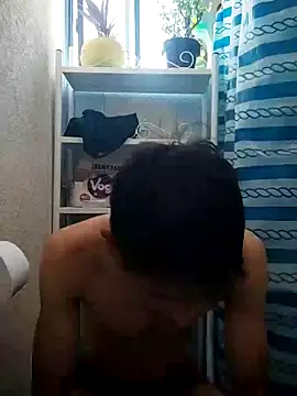 Snapshot of Leonul chatting on February 2025 09:36:01 PM Leonul online show from February 2025 09:36:01 PM