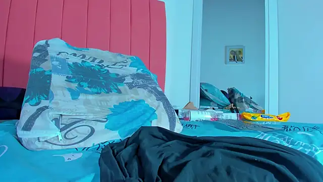 valen rose0 online show from February 2025 03:07:01 PM