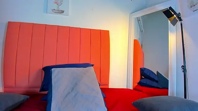 valen rose0 online show from September 2025 12:06:01 PM