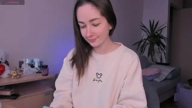 cClandesTina online show from December 2024 01:38:02 PM