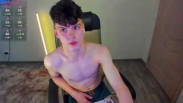 Aiden Sensual online show from September 2025 12:38:02 PM