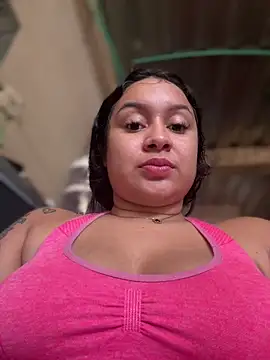 Snapshot of Pretty_Isadora chatting on April 2026 08:02:01 PM Pretty Isadora online show from April 2026 08:02:01 PM