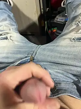 joeycbigcock online show from December 2024 05:40:02 PM