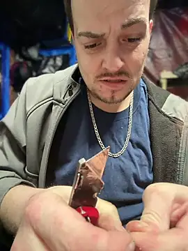 Snapshot of joeycbigcock chatting on February 2026 11:21:02 PM joeycbigcock online show from February 2026 11:21:02 PM