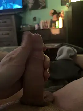 Snapshot of joeycbigcock chatting on February 2026 10:20:02 PM joeycbigcock online show from February 2026 10:20:02 PM