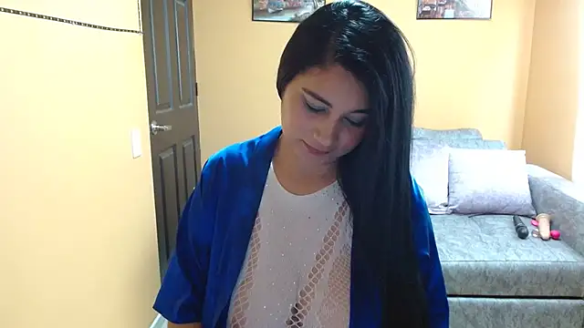 Kerly Lopez online show from February 2025 03:21:01 PM