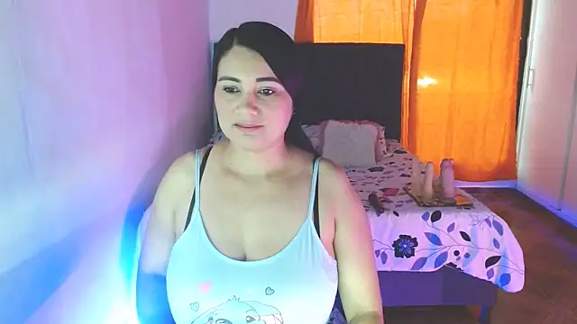 Kerly Lopez online show from June 2026 10:38:02 PM
