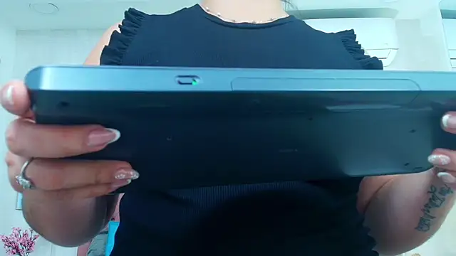 ThyaraJhons online show from February 2026 12:02:02 PM