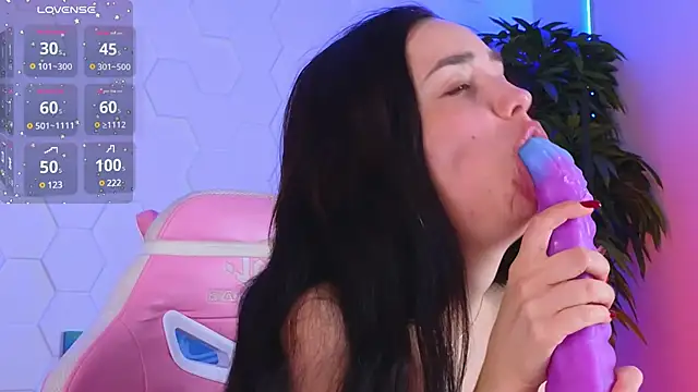 EvaCanton online show from February 2025 11:18:02 AM