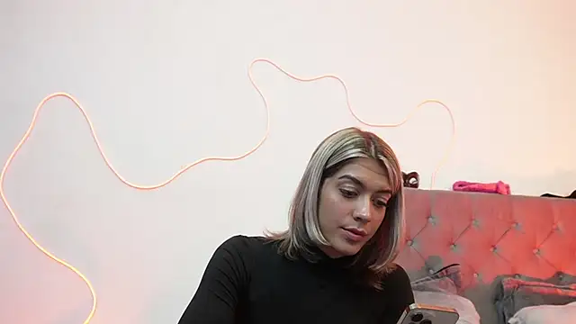 tay ler3 online show from December 2024 07:25:01 AM