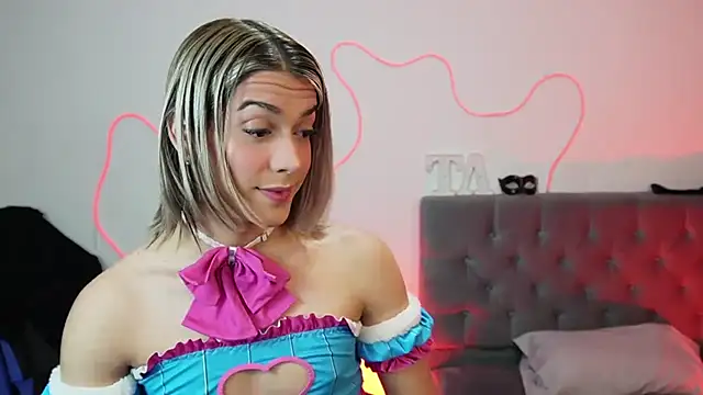 tay ler3 online show from December 2024 04:48:02 AM