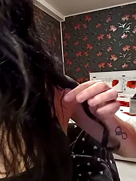 loryyy sexyyy online show from April 2026 06:47:01 PM