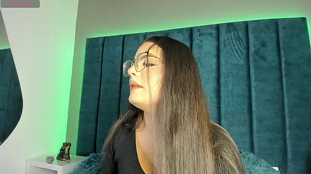 IsabellaGrey19 online show from November 2025 07:29:01 PM