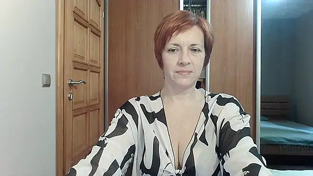 LoraLoraMay online show from April 2026 01:27:02 PM