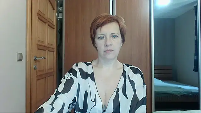 Snapshot of LoraLoraMay chatting on April 2026 07:52:01 AM LoraLoraMay online show from April 2026 07:52:01 AM