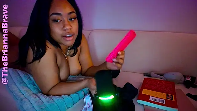 BriannaBrave online show from February 2026 03:43:01 AM