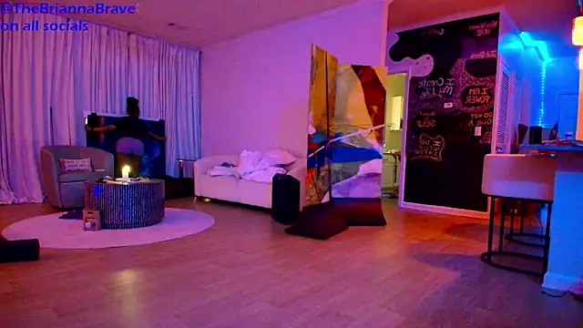 BriannaBrave online show from May 2026 02:18:01 AM