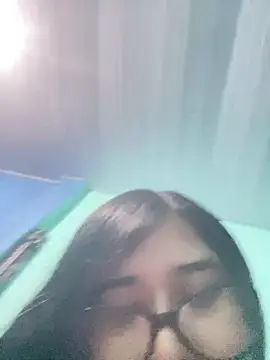 Snapshot of ZTahya chatting on December 2024 07:01:01 AM ZTahya online show from December 2024 07:01:01 AM