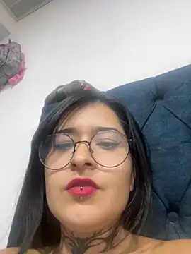 Snapshot of ZTahya chatting on November 2025 02:10:01 AM ZTahya online show from November 2025 02:10:01 AM