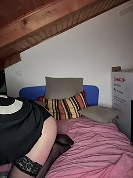 OniricFemme online show from March 2025 10:28:02 PM