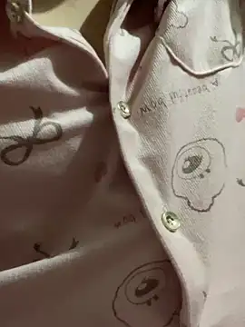 Snapshot of Milk_Mom99 chatting on February 2025 06:30:01 AM Milk Mom99 online show from February 2025 06:30:01 AM