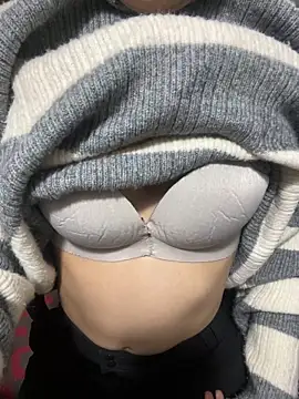 Snapshot of Milk_Mom99 chatting on February 2025 09:21:01 AM Milk Mom99 online show from February 2025 09:21:01 AM