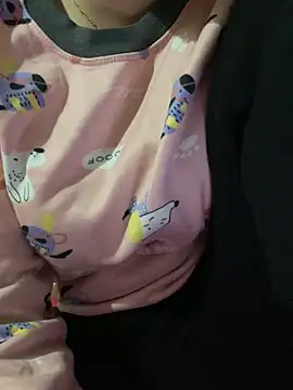 Snapshot of Milk_Mom99 chatting on February 2025 05:37:01 AM Milk Mom99 online show from February 2025 05:37:01 AM