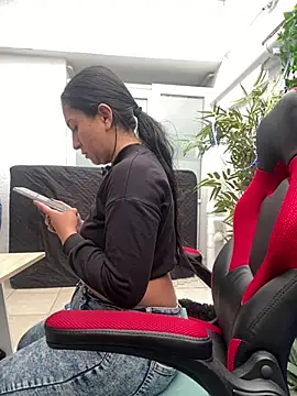 Snapshot of luna_asss chatting on February 2025 02:02:01 PM luna asss online show from February 2025 02:02:01 PM