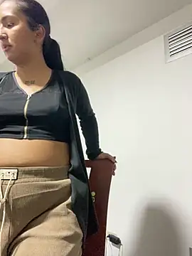 luna asss online show from May 2026 09:53:01 PM