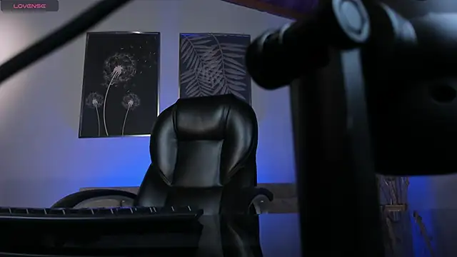 Snapshot of SamanthaKlein_ chatting on January 2025 04:15:02 AM SamanthaKlein online show from January 2025 04:15:02 AM