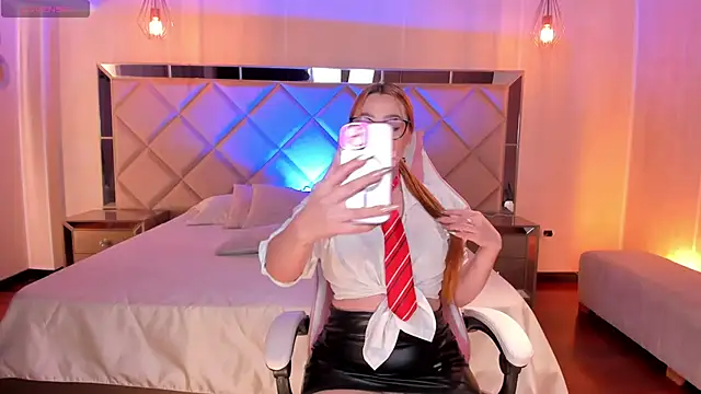 Snapshot of SamanthaKlein_ chatting on March 2025 03:20:01 AM SamanthaKlein online show from March 2025 03:20:01 AM