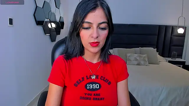 VictoriaMilan  online show from December 2024 07:25:02 PM