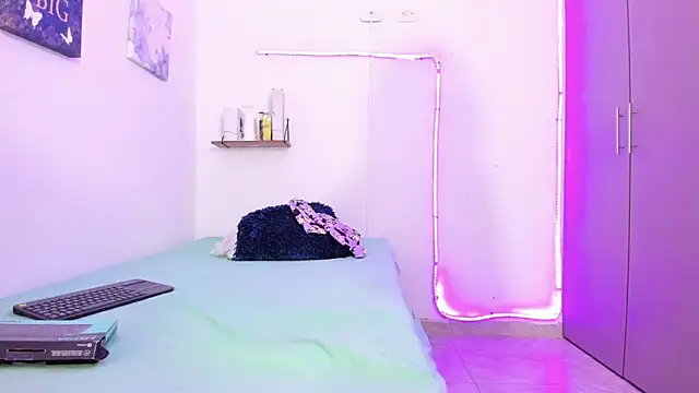 Kim Baker1 online show from January 2025 07:32:01 PM