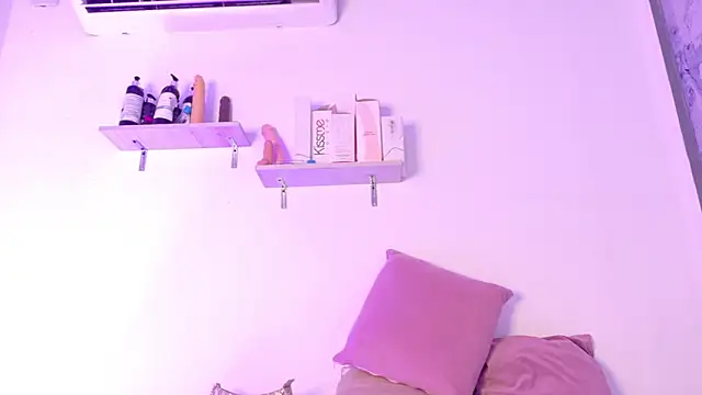 Kim Baker1 online show from October 2025 08:55:02 PM