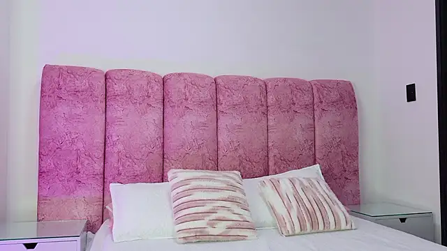 kendal rossi online show from January 2026 11:58:01 AM