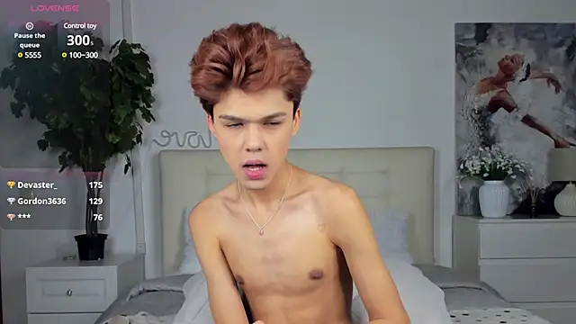 Felix Rey online show from March 2025 10:59:01 PM