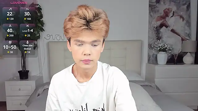 Felix Rey online show from October 2025 07:34:01 PM