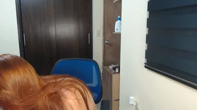 Amy Walker online show from December 2024 08:33:01 PM