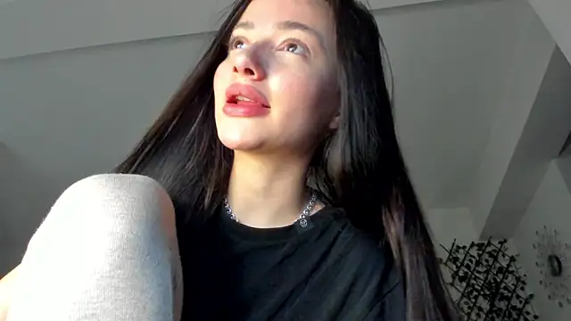 IreneVON online show from January 2025 05:05:02 AM